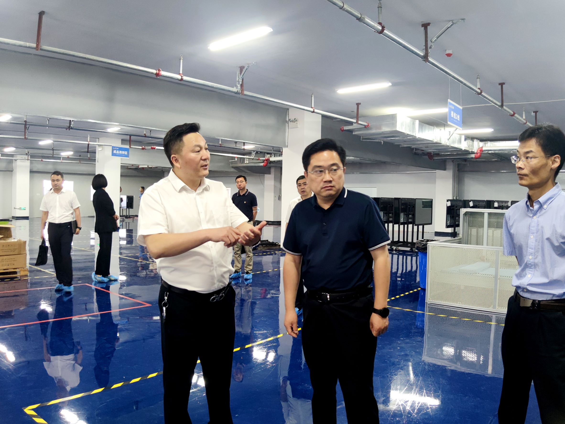 高新区管委会莅临新百胜集团调研指导